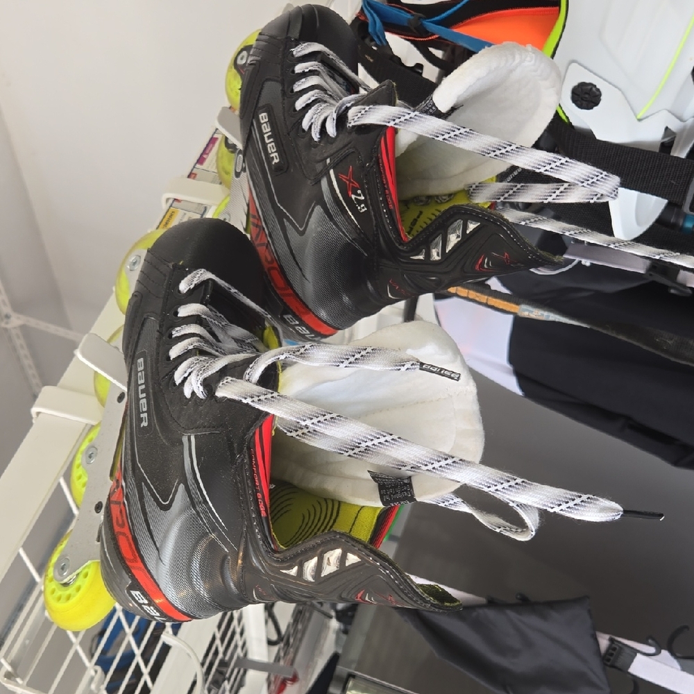 Bauer Black and Red Skates